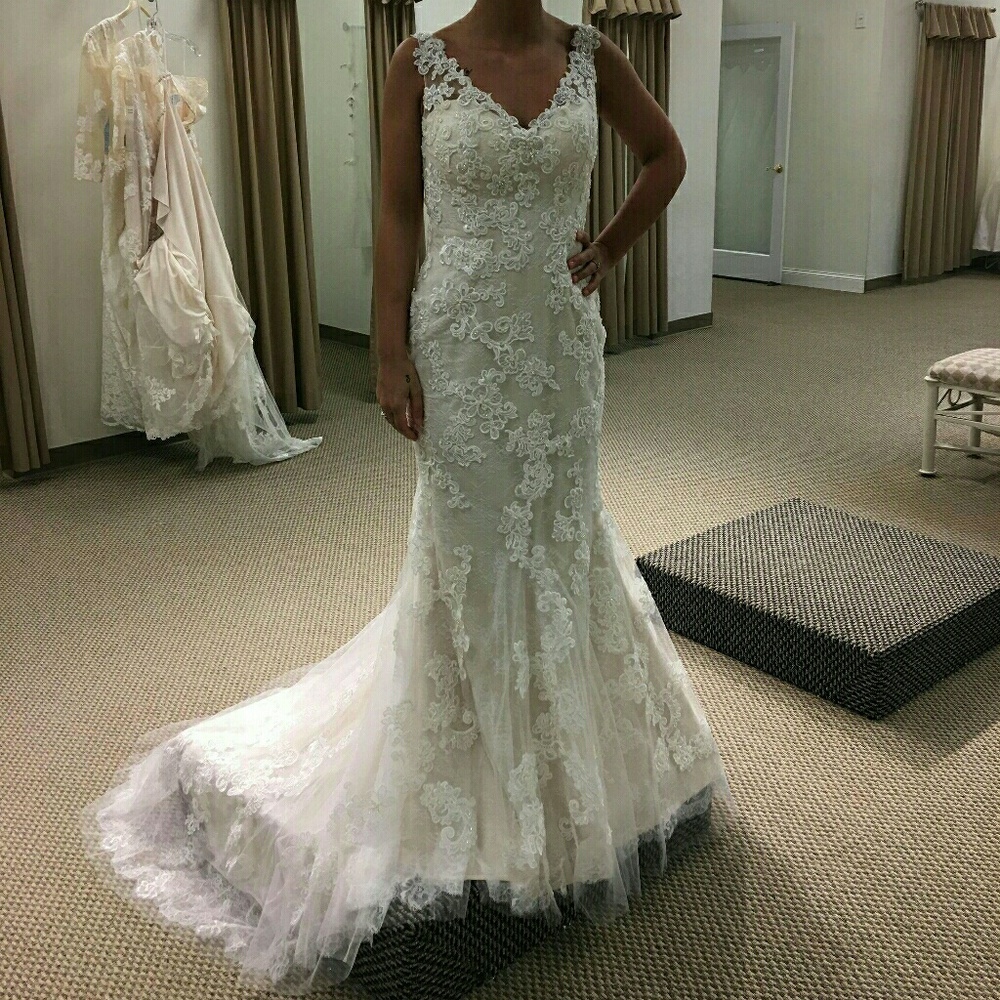New with tags Wedding Dress